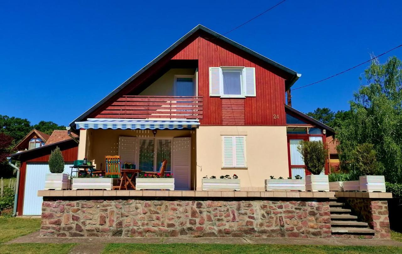 Villa Felicia Balatonszepezd Exterior photo